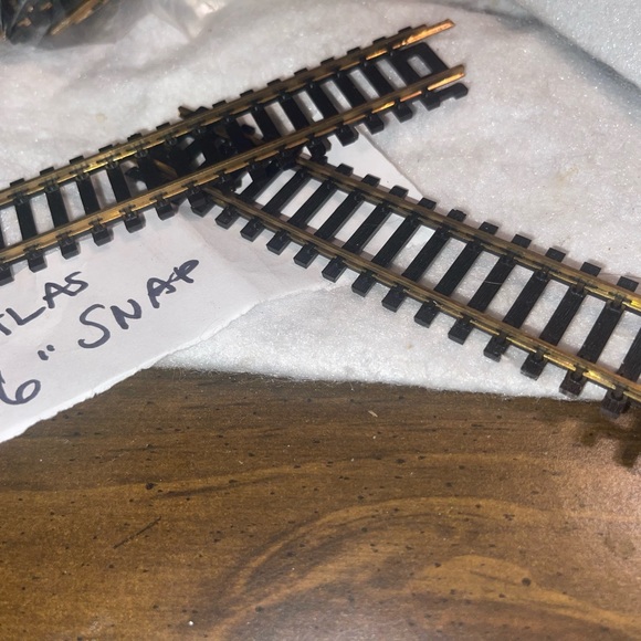 ATLAS TRAIN SYSTEM; HO 6”&9” - Picture 5 of 11